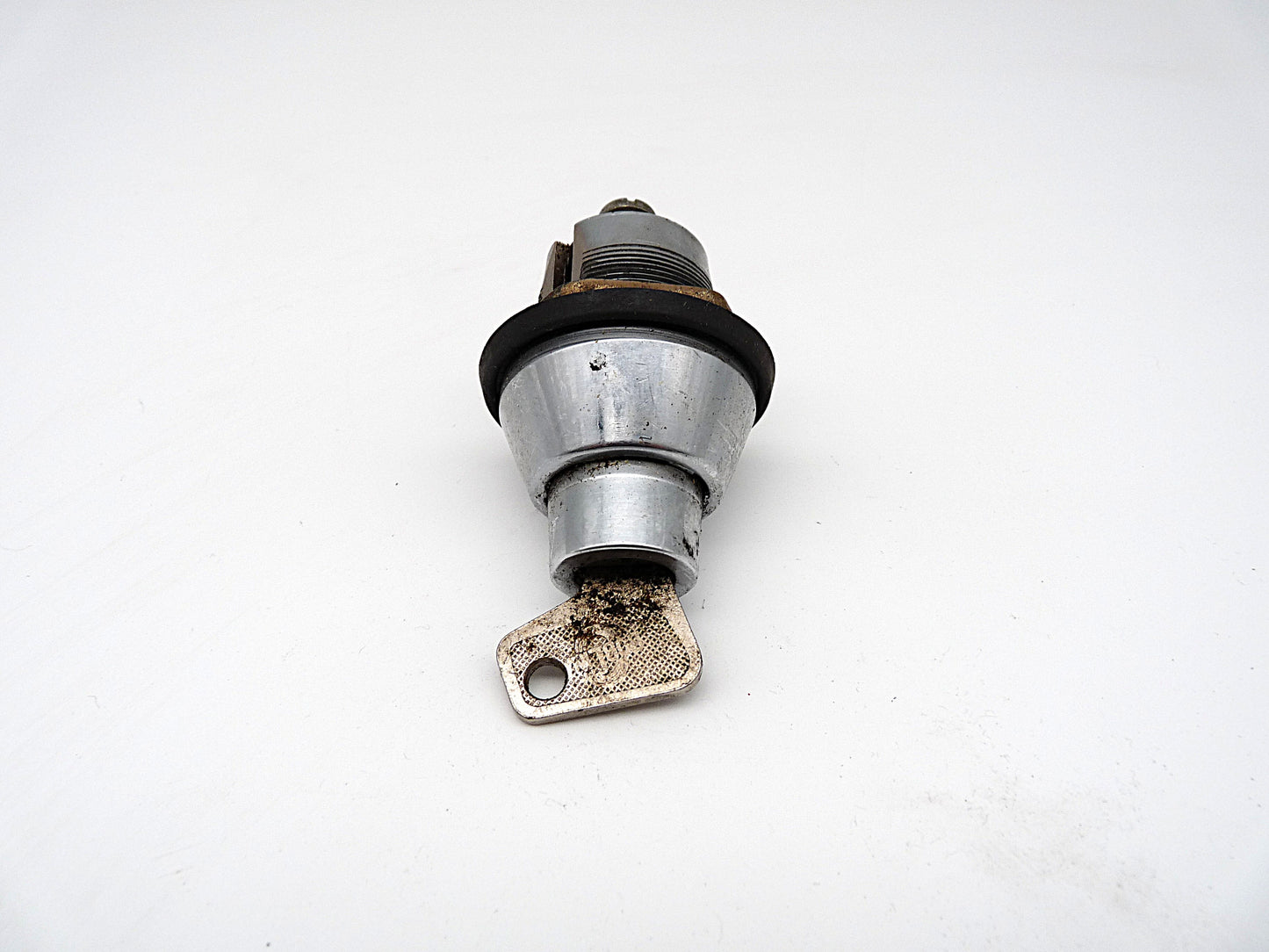 Wartburg Kofferraum/Heckdeckel Schloss mit einem Schlüssel DDR Ersatzteil gebraucht